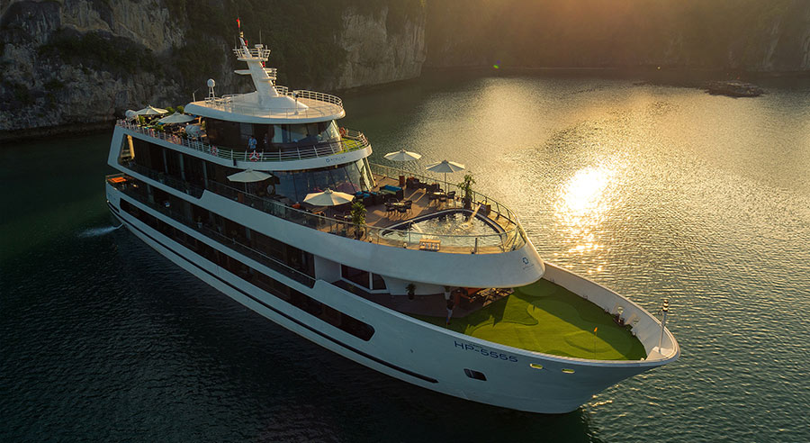Stellar of the Sea Cruise Halong – The Ultimate 6-Star Experience in Lan Ha Bay